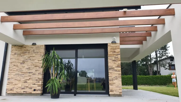 Aluminiowe belki dekoracyjne - realizacja Fello